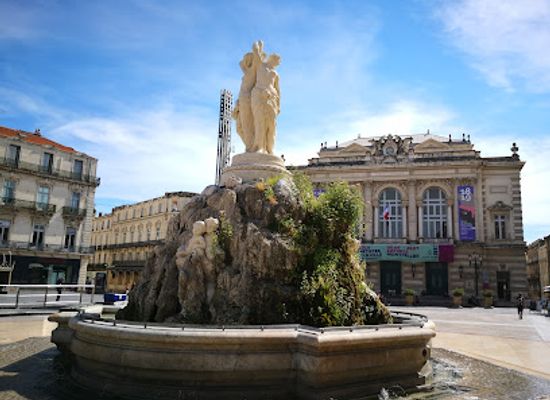 france/montpellier/ecusson/attraction/fountain-of-the-three-graces