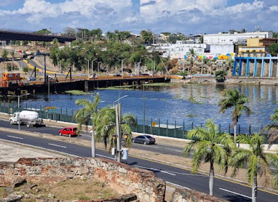 dominican-republic/santo-domingo/malecon/attraction/alcazar-de-colon