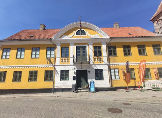 denmark/south-zealand/attraction/mons-museum-empiregarden