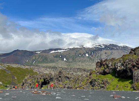 iceland/snafellsjokull-national-park/attraction/remains-of-epine-gy7-fishing-trawler