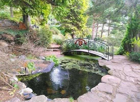united-kingdom/edinburgh/attraction/dr-neil-s-garden