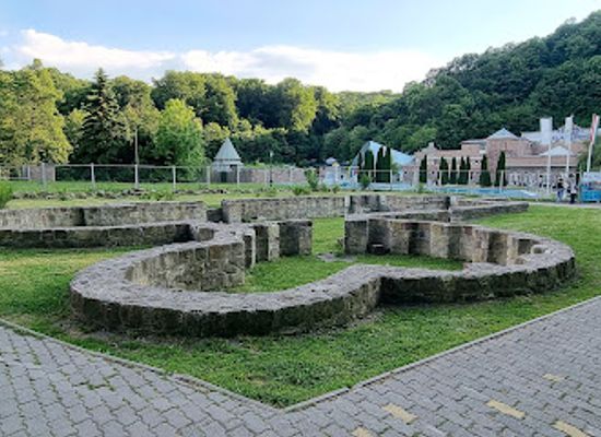 hungary/zemplen/attraction/the-ruins-of-a-benedictine-abbey