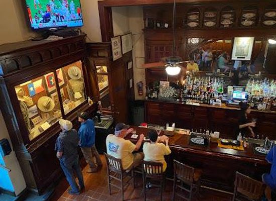 texas/south-texas/attraction/menger-bar