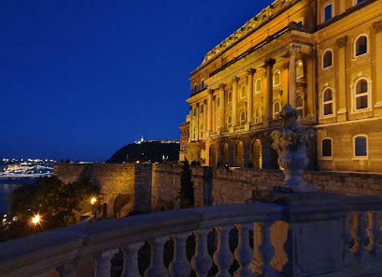 hungary/budapest/castle-district/attraction/statue-of-pope-innocent-xi