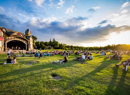 canada/central-canada/attraction/assiniboine-park