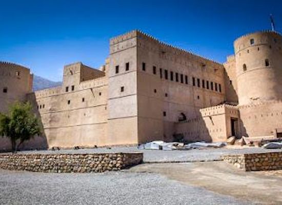 oman/rustaq/attraction/rustaq-fort