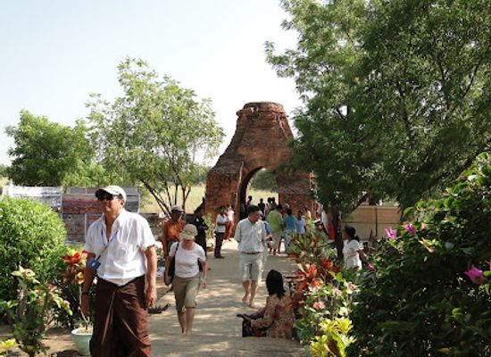 myanmar-burma/lower-myanmar/attraction/shwe-pyi-nann-thanakha-museum