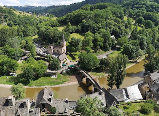 france/midi-pyrenees/attraction/belcastel-castle