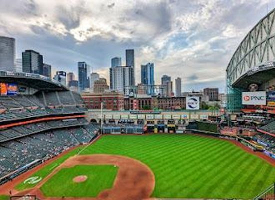texas/sugar-land/attraction/minute-maid-park