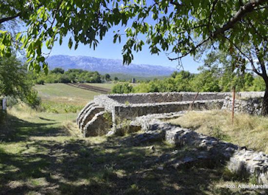 croatia/dalmatia/attraction/trilj-gardun-tilurium-central-dalmatia-croatia-bike-tracks
