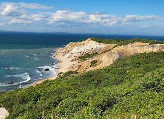 massachusetts/martha-s-vineyard/attraction/aquinnah-cliffs-overlook