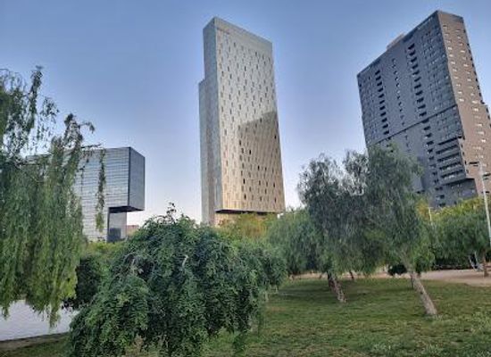 spain/barcelona/attraction/poblenou-central-park