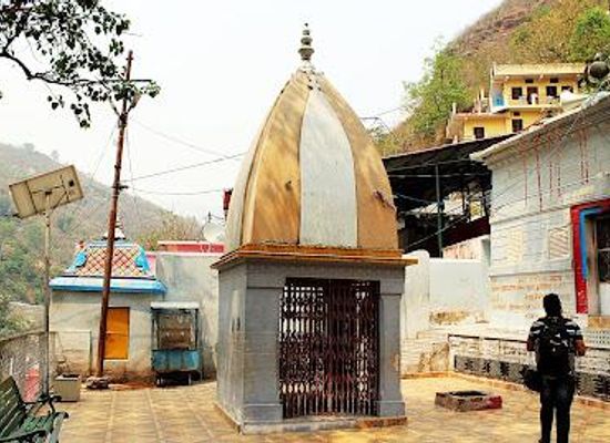 india/north-india/attraction/raghunathji-mandir