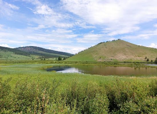 mongolia/kherlen-river-basin/attraction/khar-zurkhnii-khukh-nuur-lake