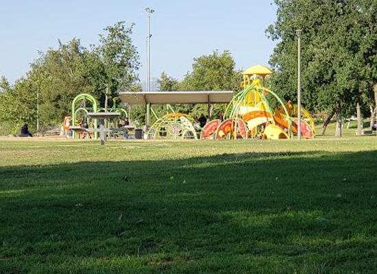 california/bakersfield/attraction/yokuts-park