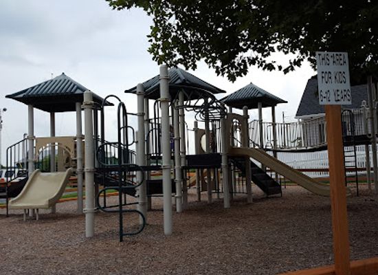 delaware/the-lewes-and-rehoboth-canal-area/attraction/john-waples-memorial-playground