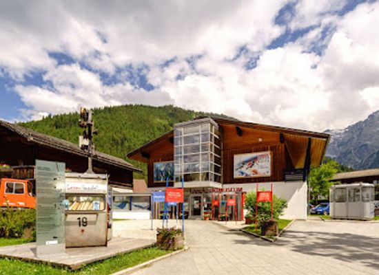 austria/eisriesenwelt/attraction/salzburger-landesskimuseum