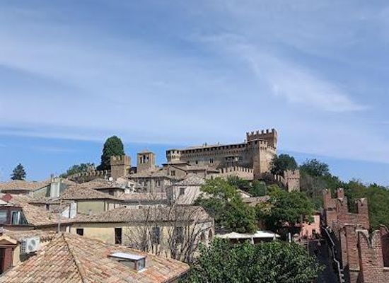 san-marino/domagnano/attraction/castello-di-gradara
