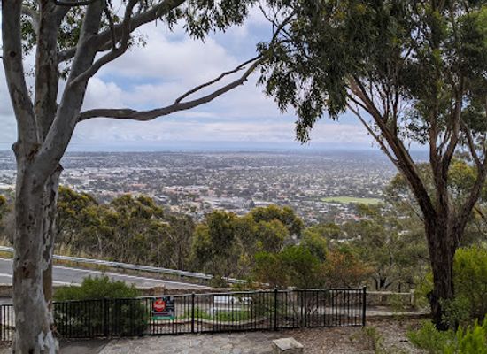 australia/adelaide/glenelg/attraction/windy-point-lookout