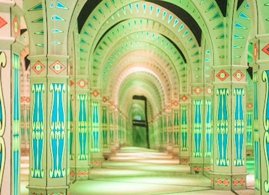 tennessee/gatlinburg/attraction/amazing-mirror-maze-circus-golf