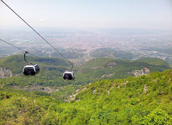 albania/tirana/mount-dajti-national-park/attraction/teleferiku-dajti-ekspres-dajti-ekspres-cable-car-stacioni-i-siperm-upper-station