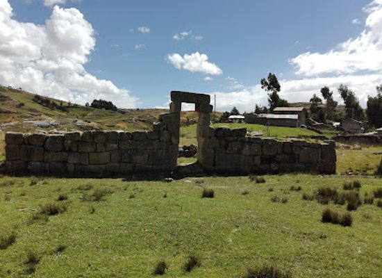 peru/huancavelica/attraction/centro-arqueologico-uchkus-inkanan