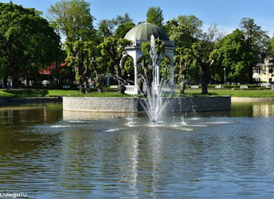 estonia/tallinn/kadriorg/attraction/kadriorg-sundial