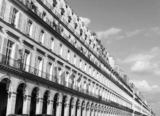 france/paris/attraction/paris-in-person