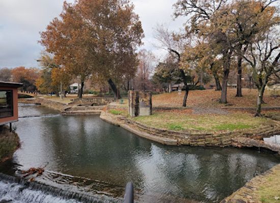 oklahoma/ozark-plateau/attraction/floyd-h-norris-park