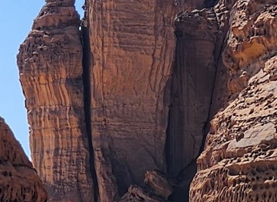 saudi-arabia/al-ula/attraction/monkey-rock