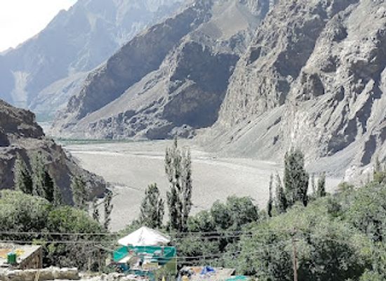 pakistan/ladakh/attraction/thang-village-bharat-india