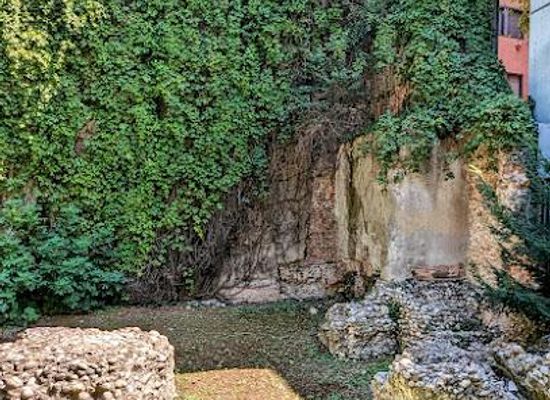 italy/milan/attraction/ruins-of-the-circo-romano