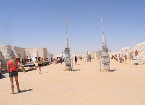 tunisia/chott-el-jerid/attraction/lars-homestead-chott-el-djerid