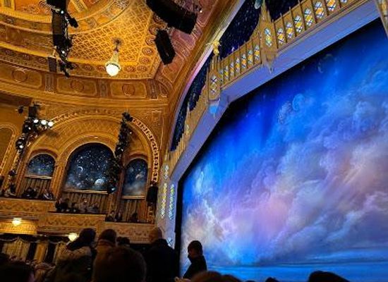 new-york/new-york-city/attraction/eugene-o-neill-theatre