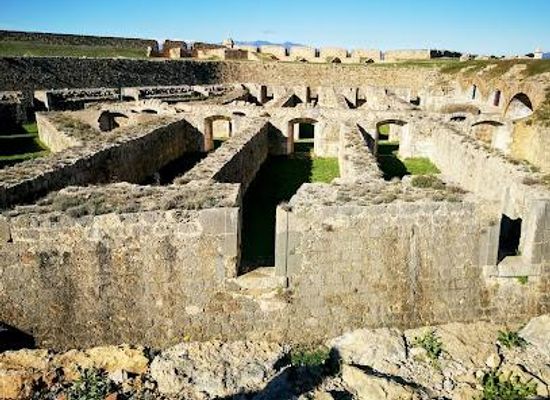 spain/catalonia/attraction/castell-de-sant-ferran