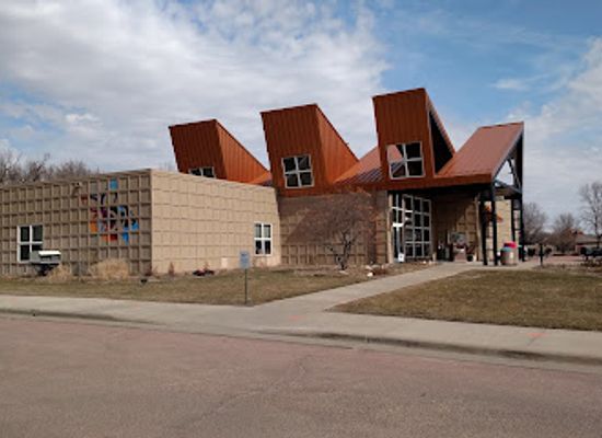 south-dakota/yankton-area/attraction/butterfly-house-aquarium