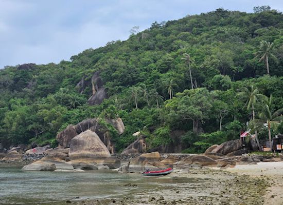 thailand/koh-samui/attraction/silver-beach-stones