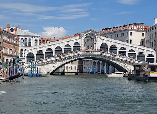 italy/venice/san-polo/attraction/ponte-di-rialto
