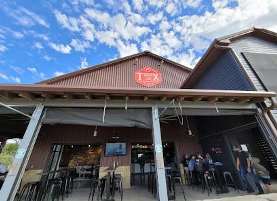 texas/central-texas/attraction/twisted-x-brewing-company