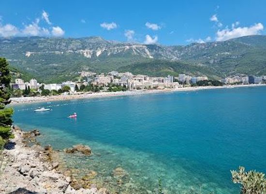 montenegro/cetinje/attraction/becici-beach