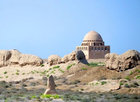 turkmenistan/mary/attraction/soltan-sanjar-mausoleum