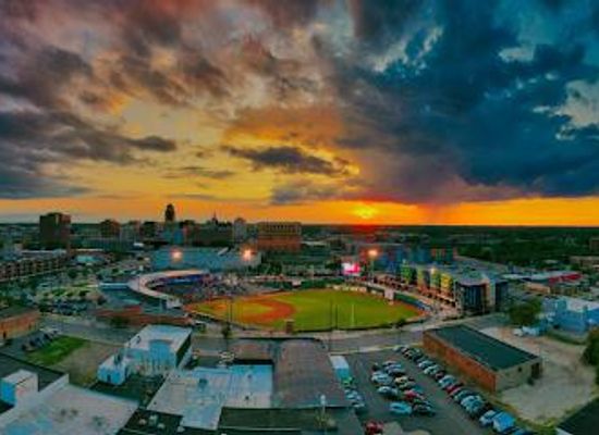 michigan/lansing/attraction/jackson-field
