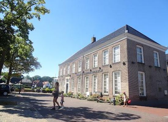netherlands/drenthe-province/attraction/nationaal-tinnen-figuren-museum