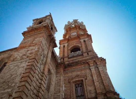 mexico/puerto-vallarta/attraction/parroquia-de-nuestra-senora-de-guadalupe