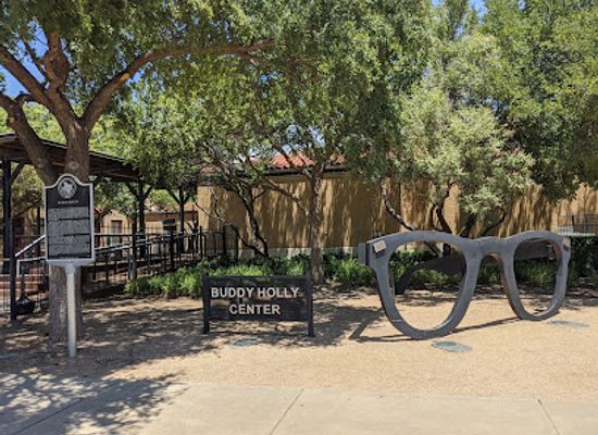 texas/south-plains/attraction/buddy-holly-center