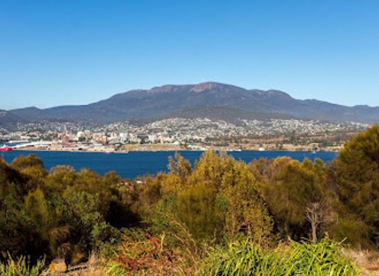 australia/tasmania/attraction/rosny-hill-lookout