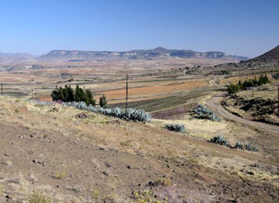 lesotho/thaba-bosiu-national-monument/attraction/gates-of-paradise-pass
