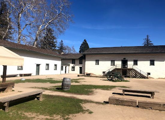california/central-coast/attraction/sutter-s-fort-state-historic-park