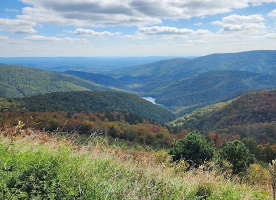 virginia/skyline-drive/attraction/moormans-river-overlook