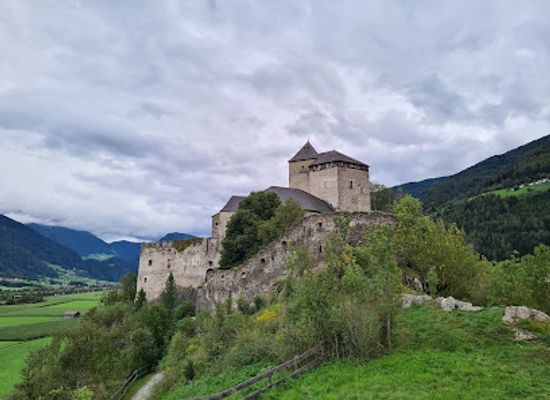 italy/val-venosta/attraction/reifenstein-castle